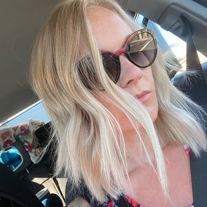 Meet your Posher, Courtney